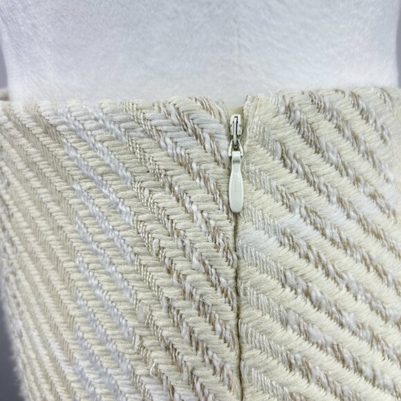 H&M chic tweed-inspired textured cream skirt - Size Medium - Picture 4 of 7